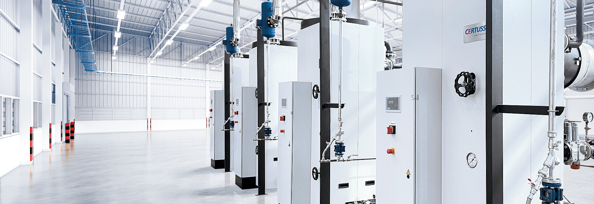 Mehrere Universal TC Dampferzeuger in einer Halle in Reihe geschaltet