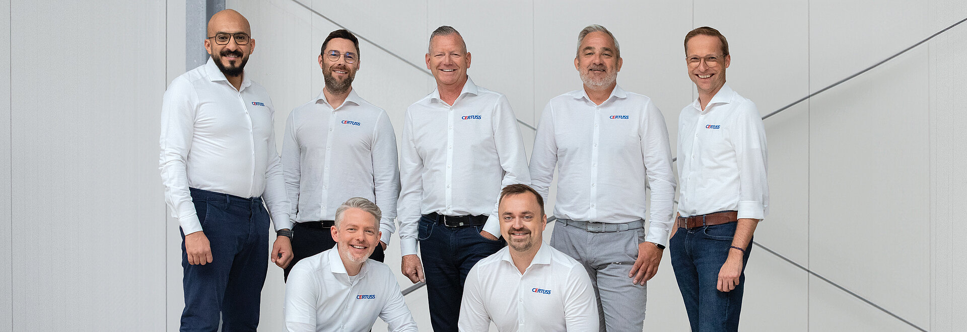 ERTUSS employees in a counselling interview